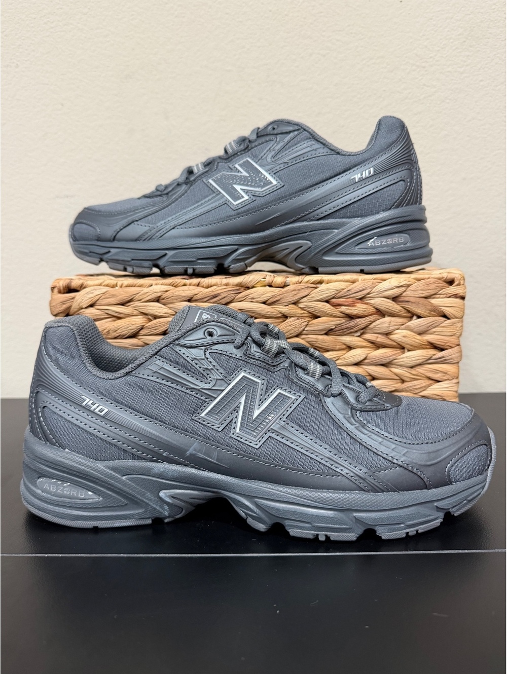 Size 9 - *SAMPLE* New Balance 740 “Grey Silver”